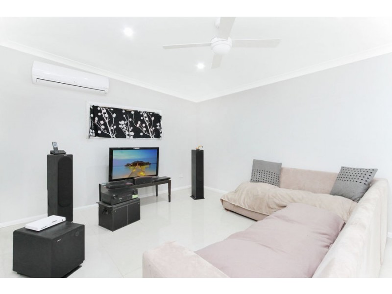 11 Dingle Street, Riverstone NSW 2765