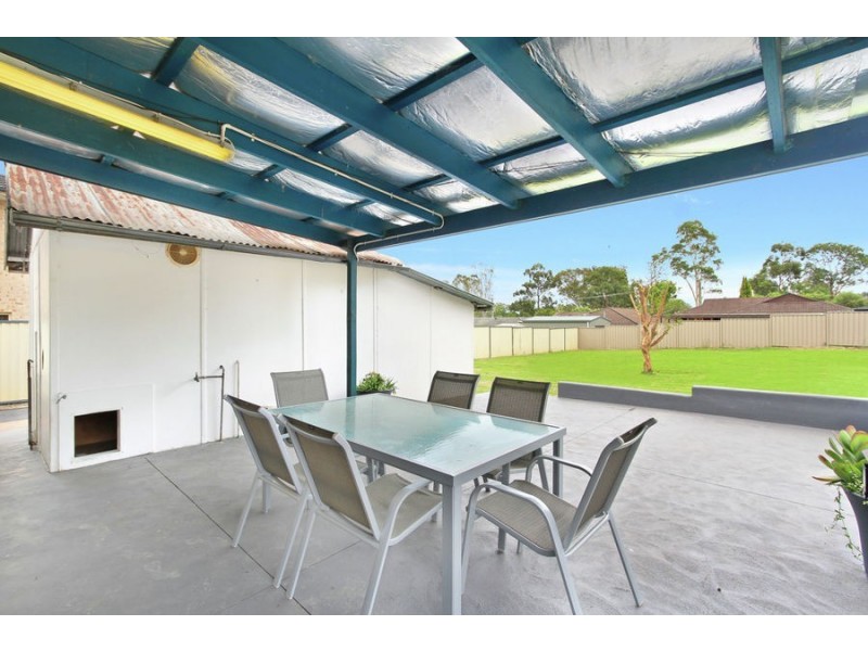 11 Dingle Street, Riverstone NSW 2765