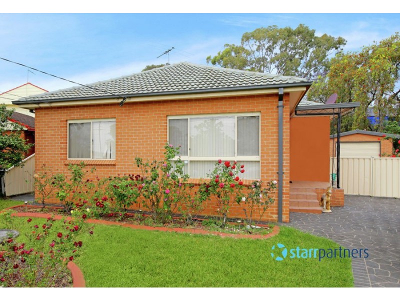 9 Avon Place, Toongabbie NSW 2146