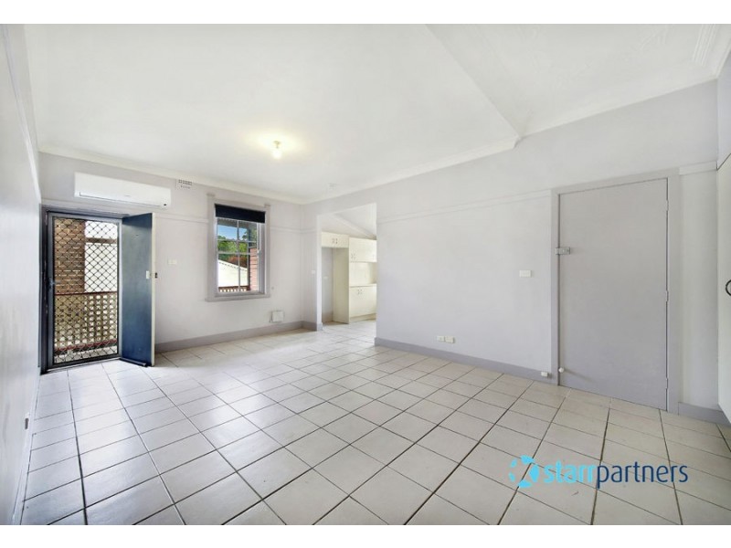 2/2-4 Garfield Road East, Riverstone NSW 2765