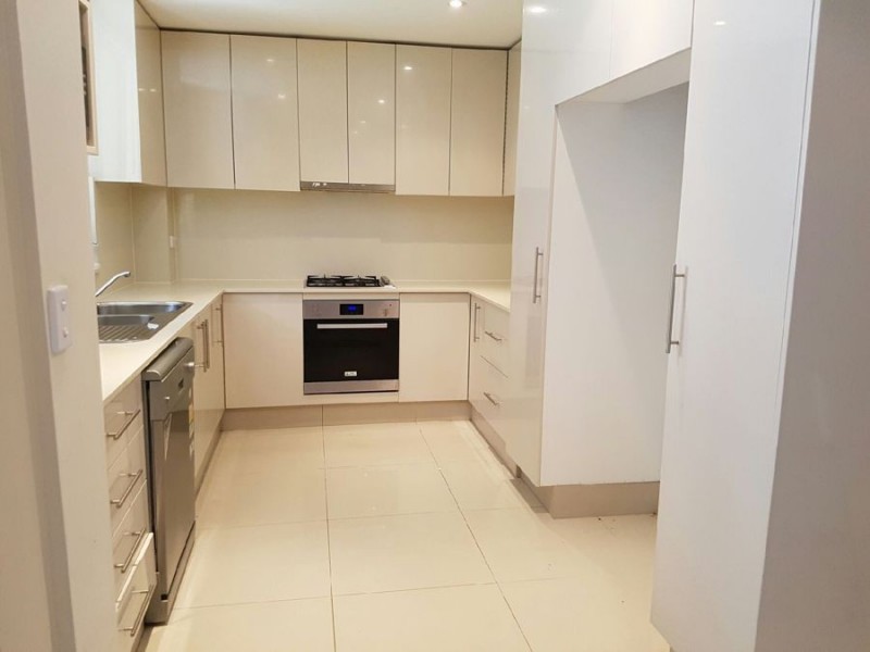 5/12 Graham Crescent, Baulkham Hills NSW 2153