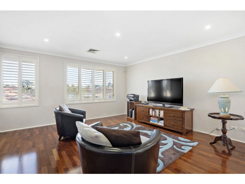 62 Aylward Avenue, Quakers Hill NSW 2763