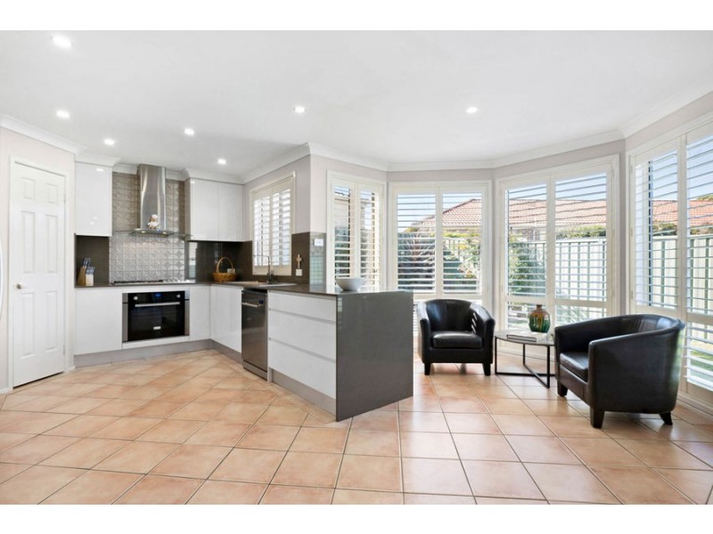 62 Aylward Avenue, Quakers Hill NSW 2763