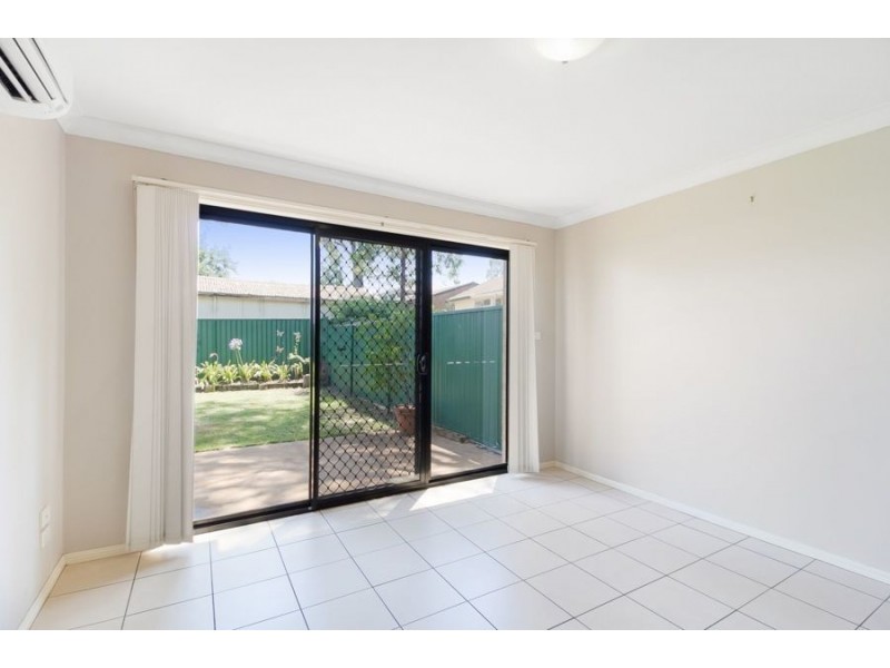 4 / 7 Highfield Road, Quakers Hill NSW 2763