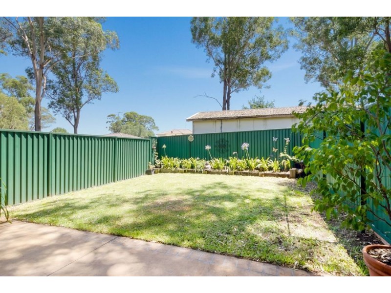 4 / 7 Highfield Road, Quakers Hill NSW 2763