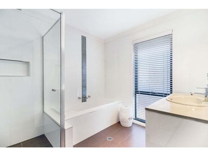 5 Conrad Road, The Ponds NSW 2769