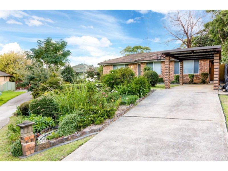6 Pine Place, Riverstone NSW 2765