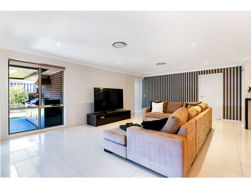 35 Fisherman Street, The Ponds NSW 2769