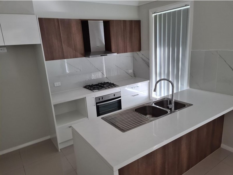 24 Vito Glade, Riverstone NSW 2765