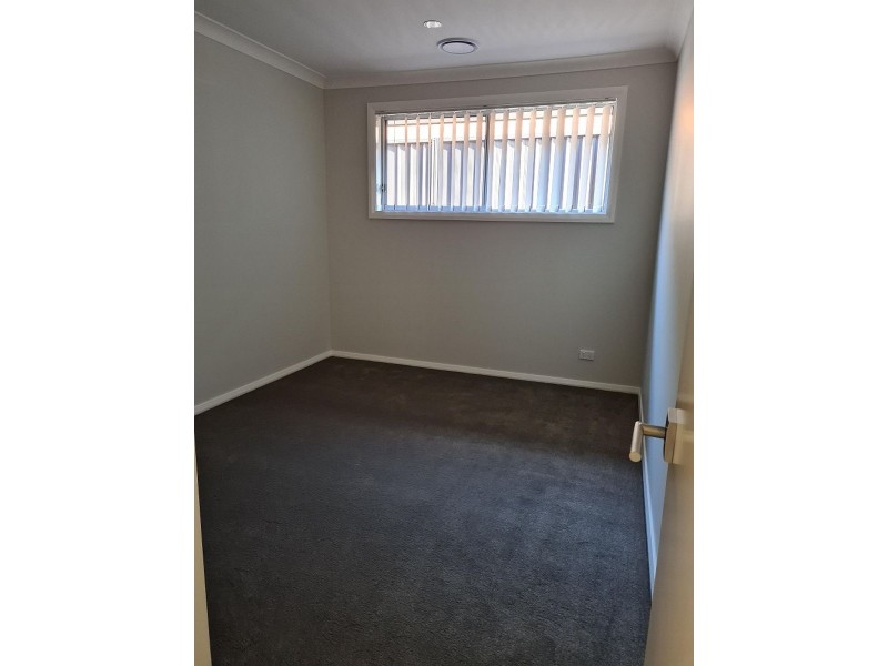 24 Vito Glade, Riverstone NSW 2765