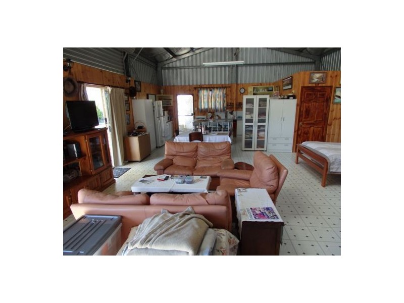 130 H H Innes Road, Gin Gin QLD 4671