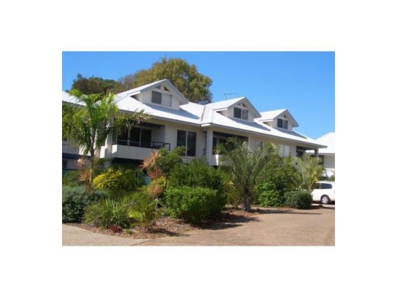 Moore Park Beach QLD 4670