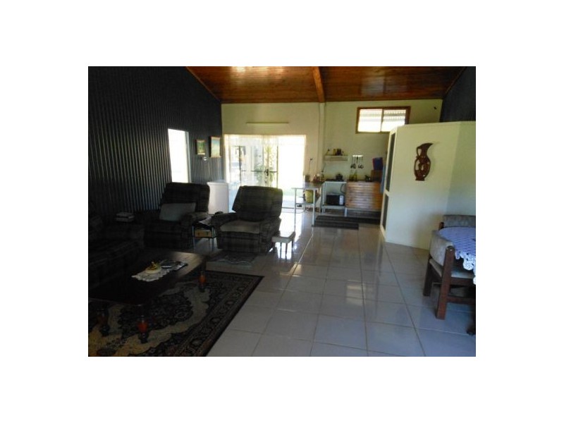 25 Bronzewyn Court, Gin Gin QLD 4671