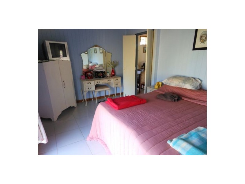 25 Bronzewyn Court, Gin Gin QLD 4671