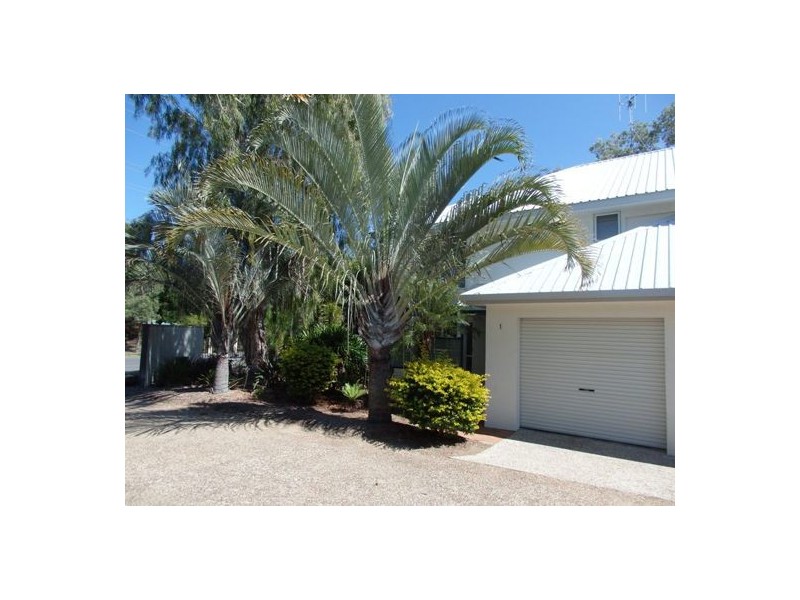 2 Sylvan Drive, Moore Park Beach QLD 4670
