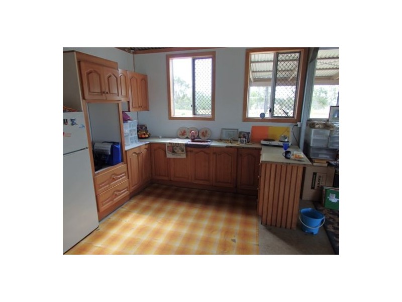 25 Eddingtons Road, Gin Gin QLD 4671