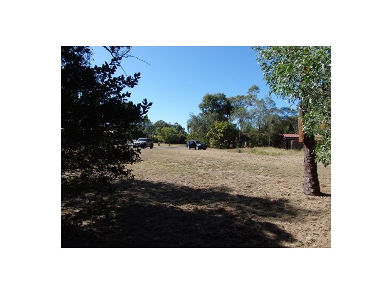 4 Sand Piper Grove, Moore Park Beach QLD 4670