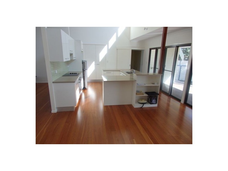 36 Acacia Street, Moore Park Beach QLD 4670