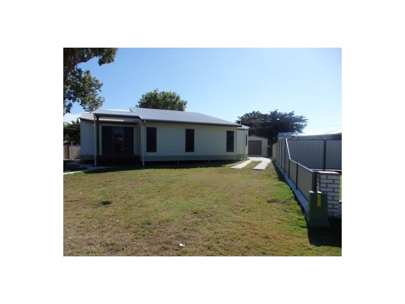 36 Acacia Street, Moore Park Beach QLD 4670