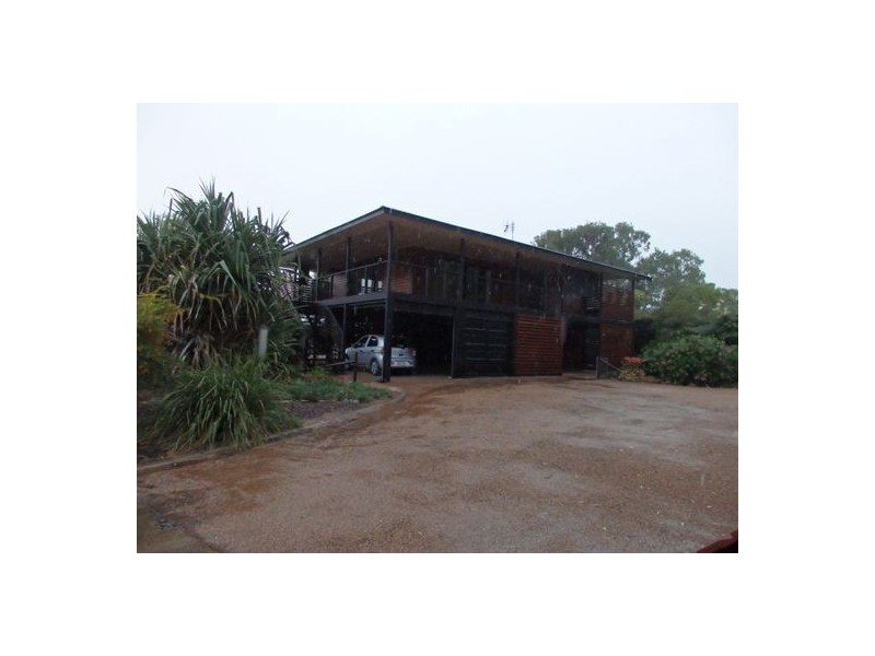 8 Sandpiper Grove, Moore Park Beach QLD 4670