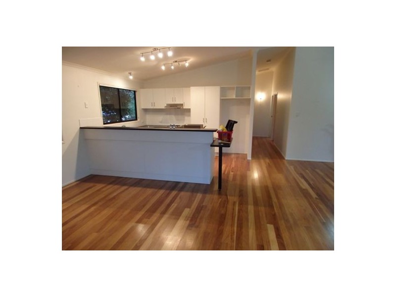 8 Sandpiper Grove, Moore Park Beach QLD 4670