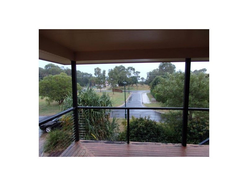 8 Sandpiper Grove, Moore Park Beach QLD 4670