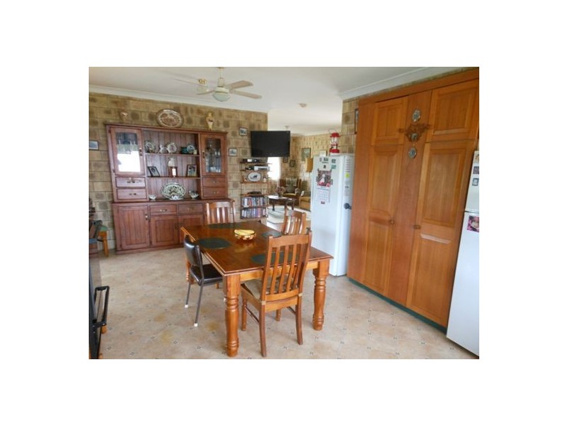 33 Woodswallow Drive, Gin Gin QLD 4671