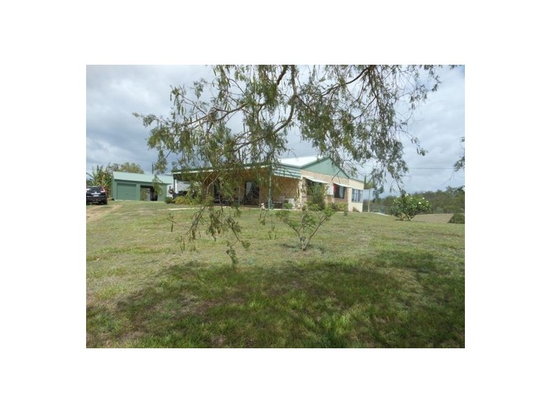 33 Woodswallow Drive, Gin Gin QLD 4671