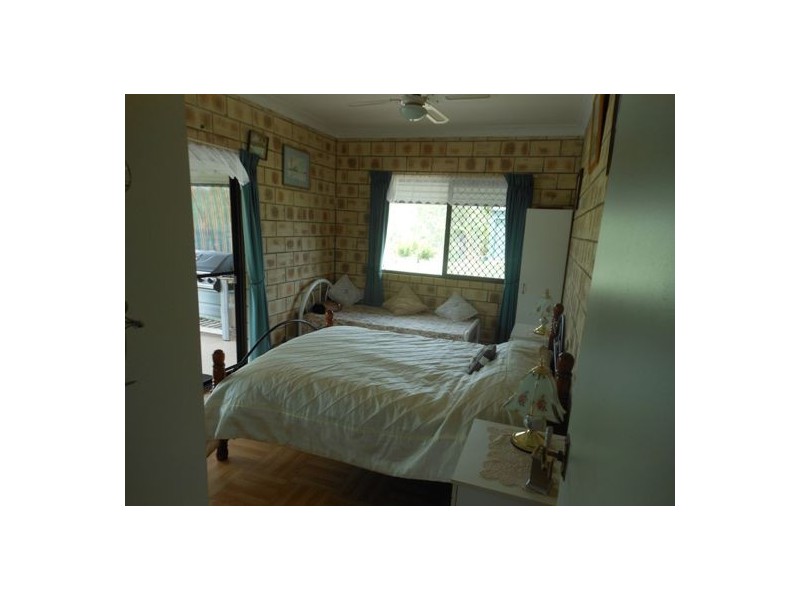 33 Woodswallow Drive, Gin Gin QLD 4671