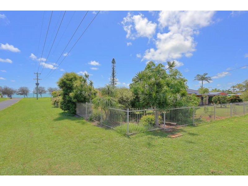 28 Hunter Street, Burnett Heads QLD 4670
