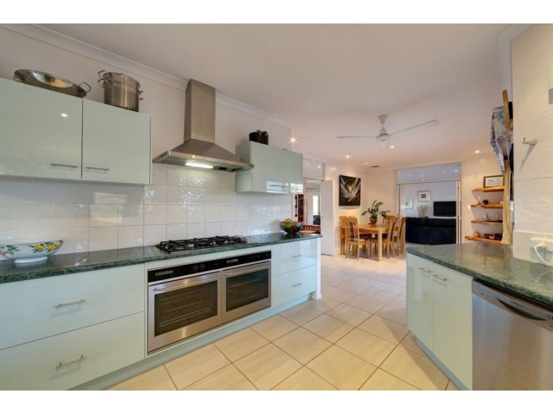 210 Shelley, Burnett Heads QLD 4670