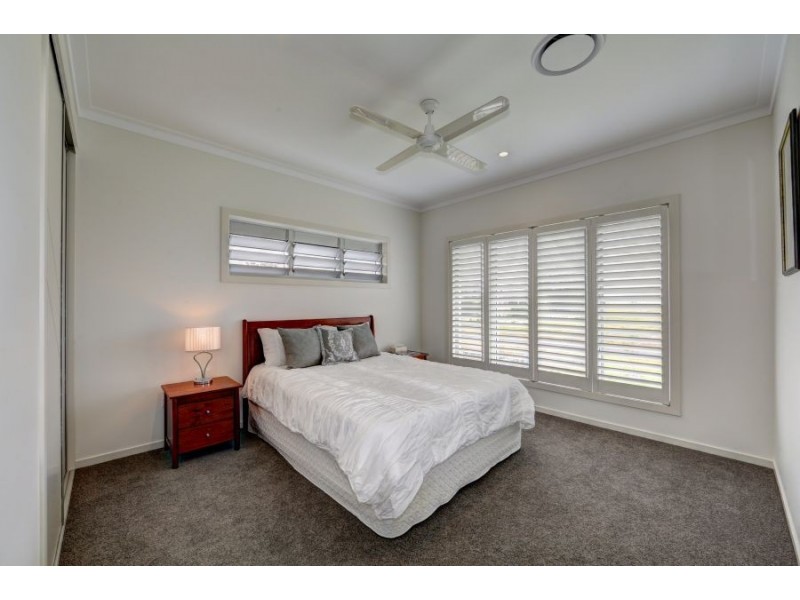 56 Corser Street, Burnett Heads QLD 4670