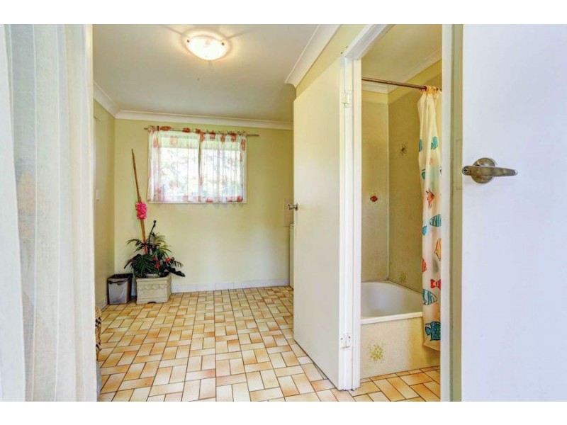 53 Hunter Street, Burnett Heads QLD 4670