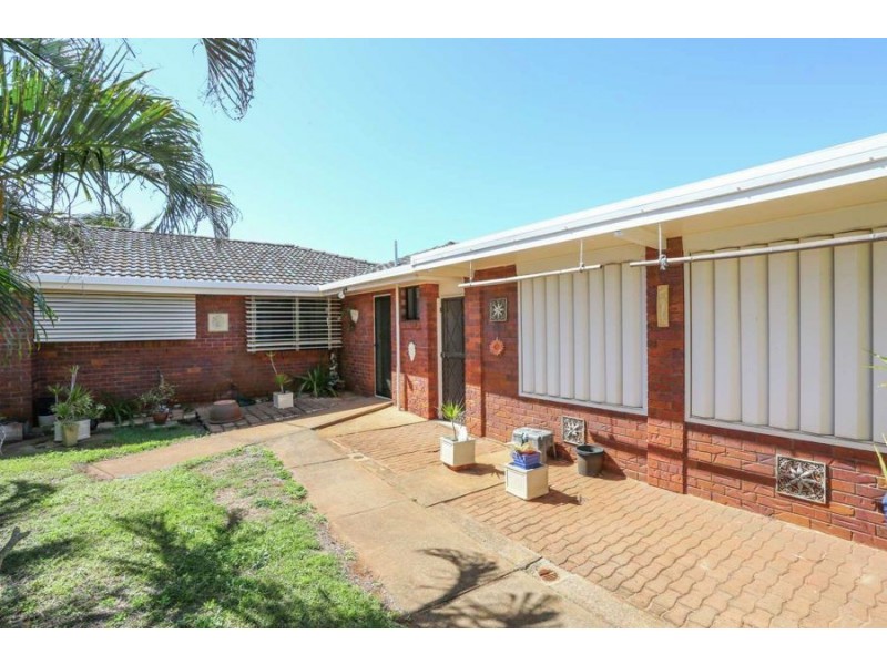 53 Hunter Street, Burnett Heads QLD 4670
