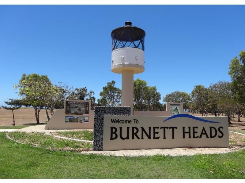 L2 Hermans Road, Burnett Heads QLD 4670