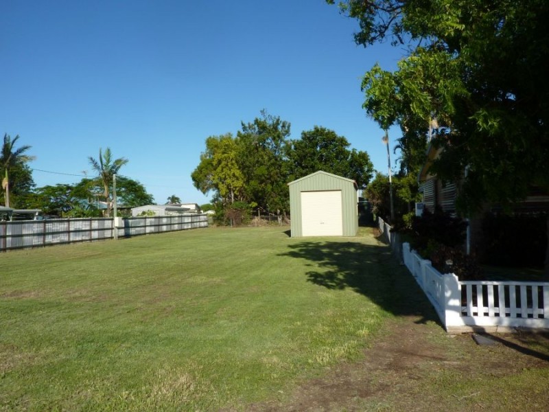 8 Marshall Street, Burnett Heads QLD 4670