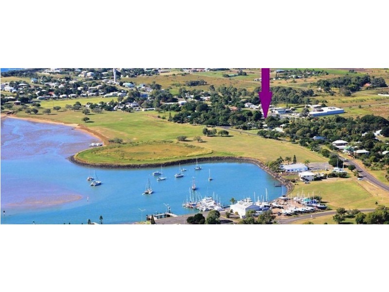 37 Zunker Street, Burnett Heads QLD 4670