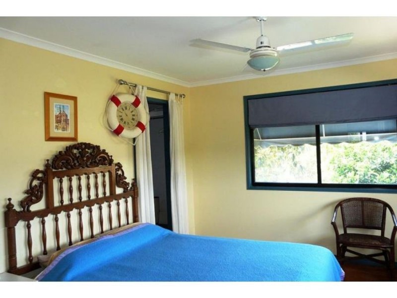 18 Corser Street, Burnett Heads QLD 4670