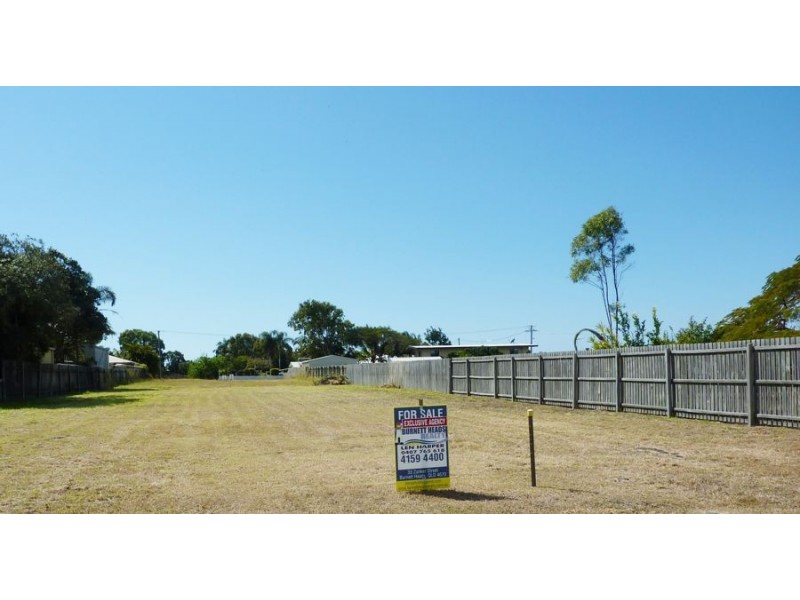 60 Ocean Street, Burnett Heads QLD 4670