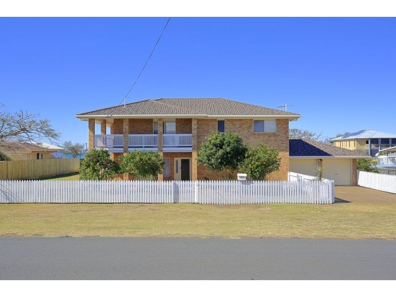 50 Hunter Street, Burnett Heads QLD 4670