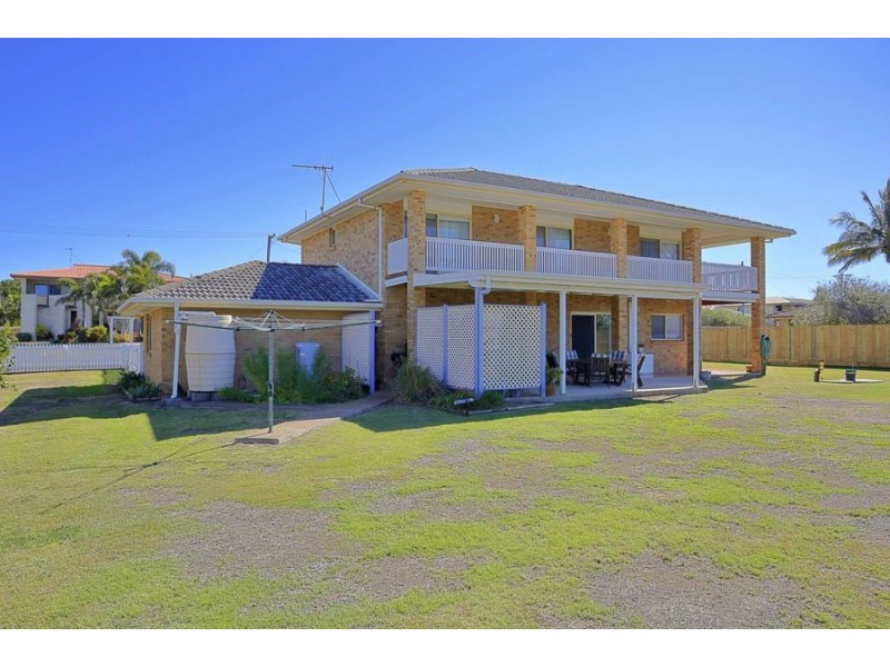 50 Hunter Street, Burnett Heads QLD 4670