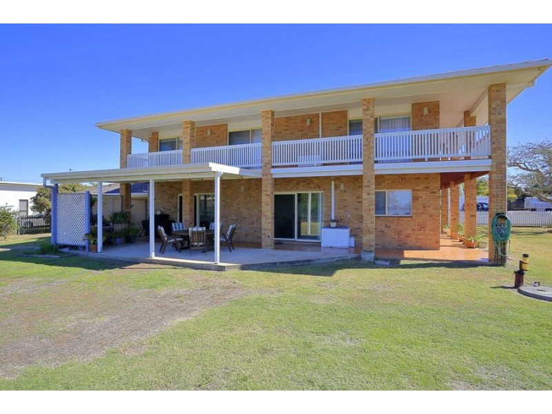 50 Hunter Street, Burnett Heads QLD 4670