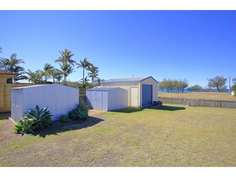 50 Hunter Street, Burnett Heads QLD 4670