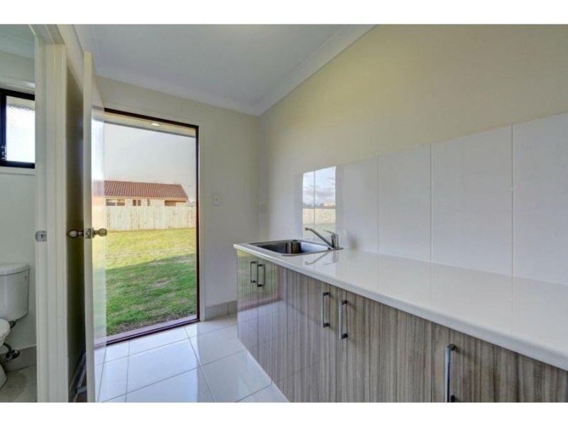 2 Sandstone Street, Burnett Heads QLD 4670