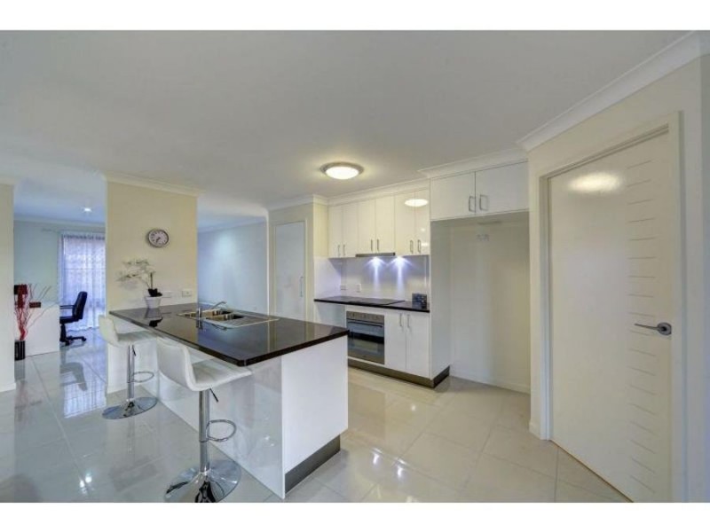 2 Sandstone Street, Burnett Heads QLD 4670