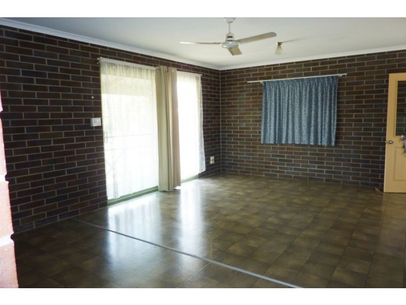 56 Ocean Street, Burnett Heads QLD 4670