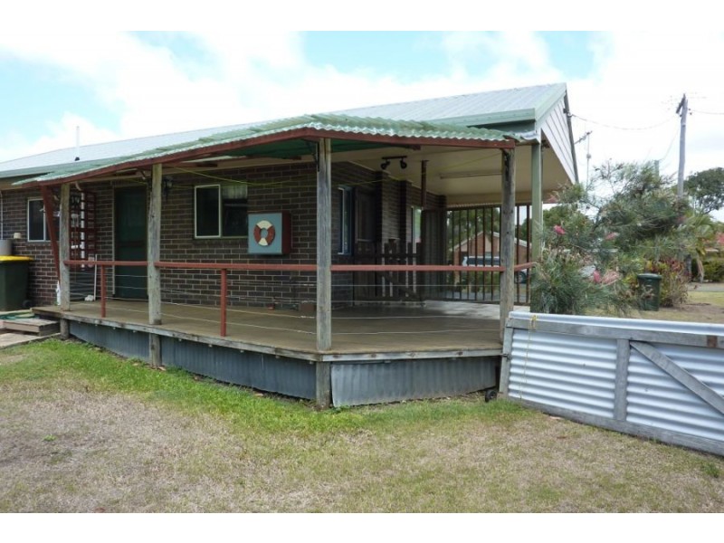 56 Ocean Street, Burnett Heads QLD 4670