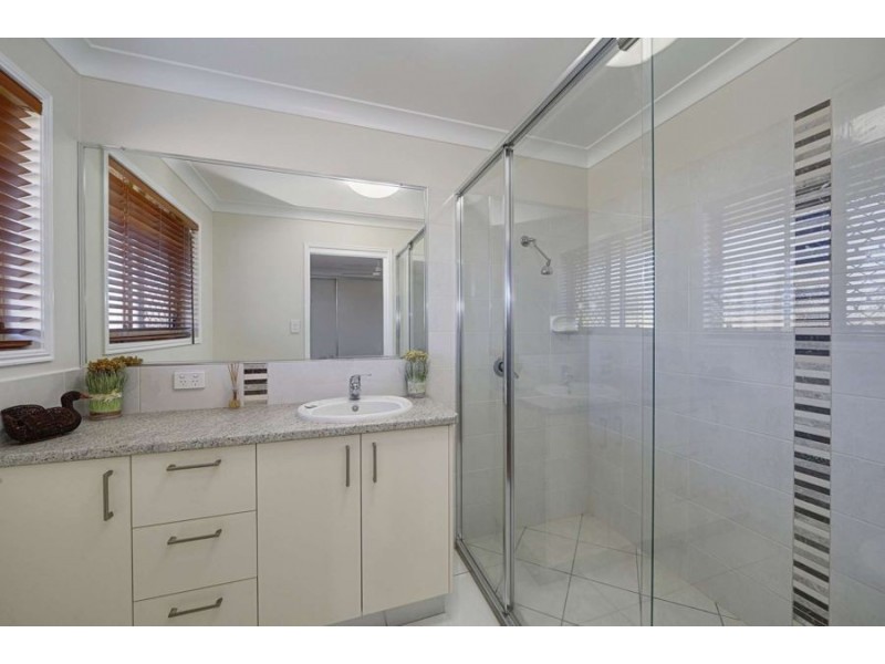 31 Byron Street, Burnett Heads QLD 4670