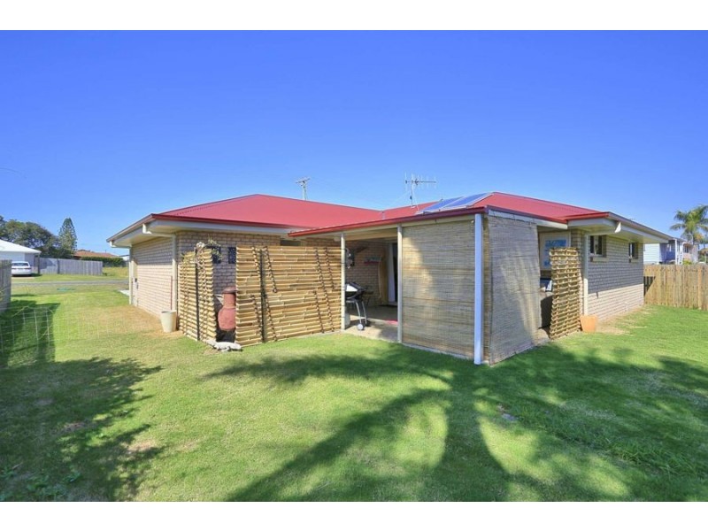 31 Byron Street, Burnett Heads QLD 4670