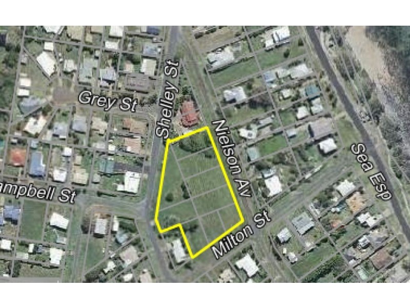 26 Milton Street, Burnett Heads QLD 4670